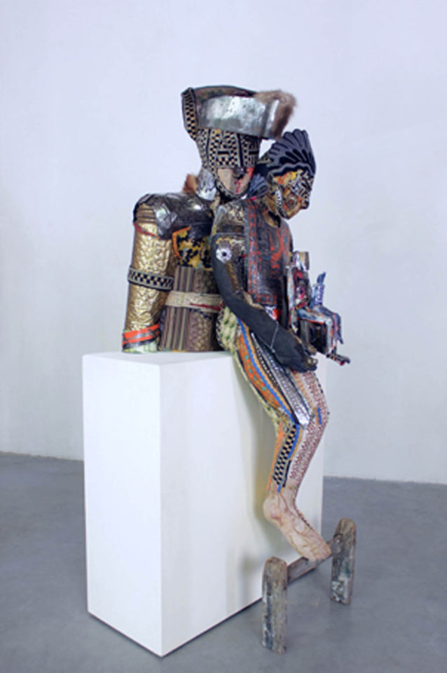 Barbara Polderman Vijf 160 x 80 x 55 cm textiel, metaal, hout